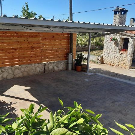 Ana I Ljubo Apartment Sukošan Exterior foto
