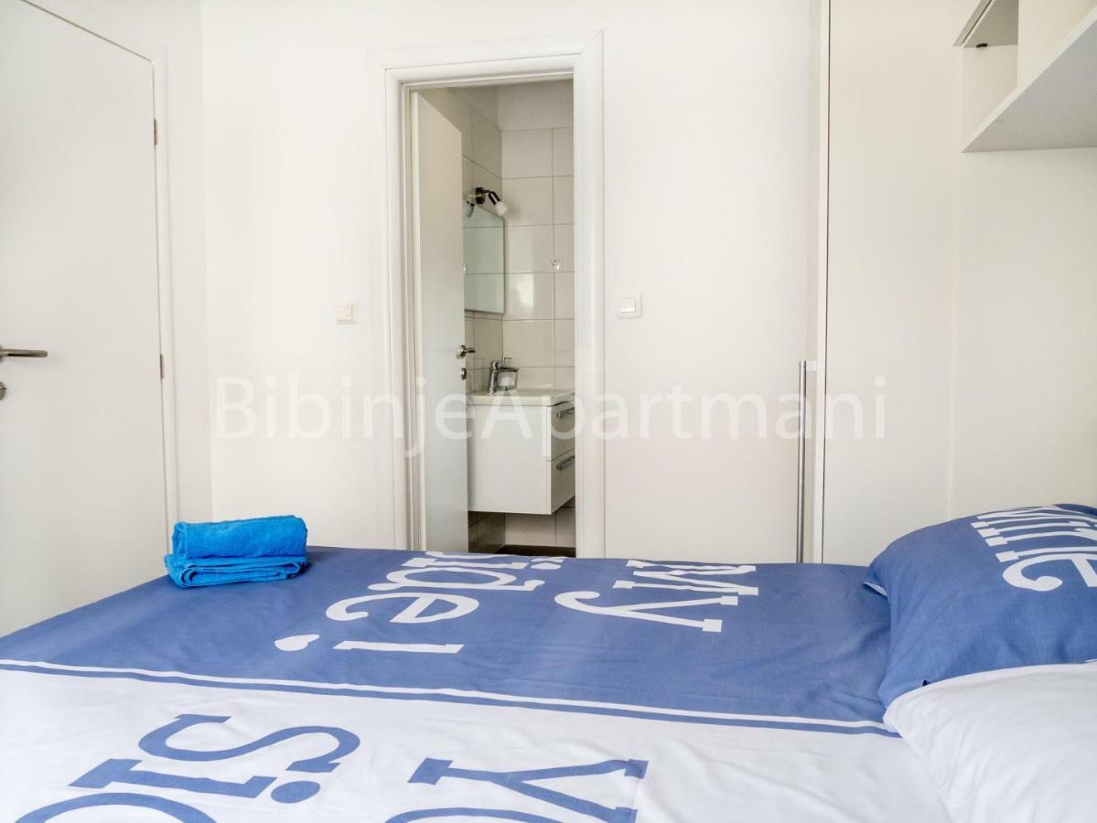 Ana I Ljubo Apartment Sukošan Exterior foto